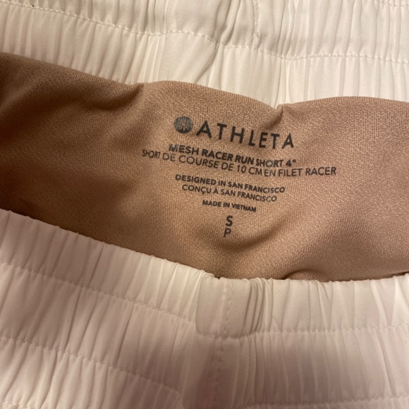 Athleta Mesh Racer Run Short 4” - Picture 3 of 3